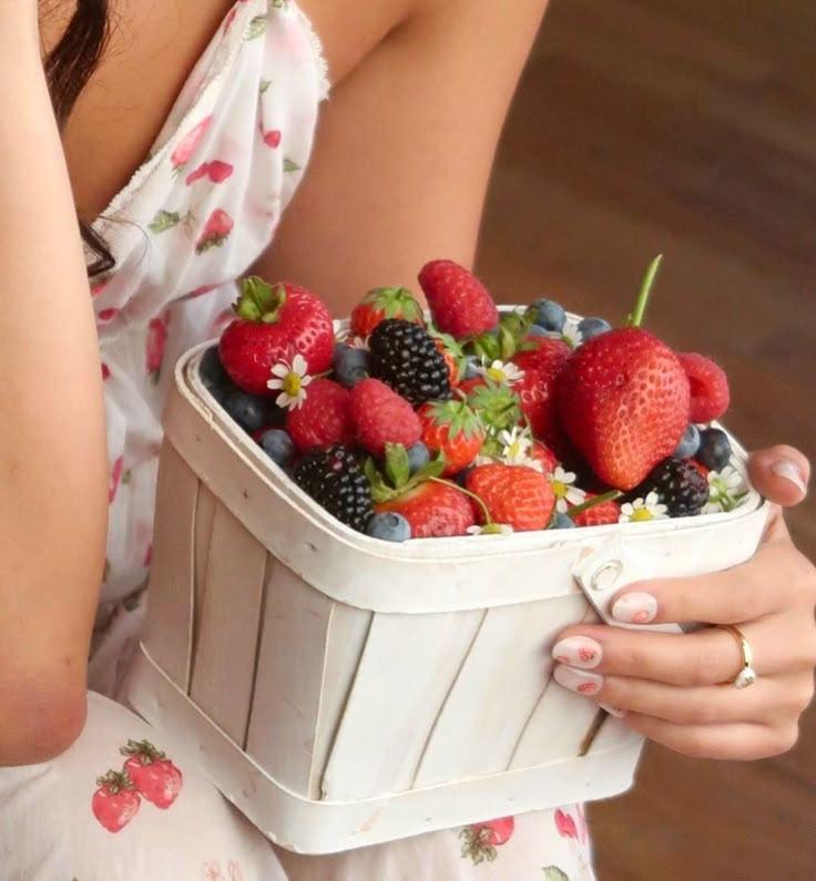 Sun-Kissed Sweetness: Artisanal Berry Medley